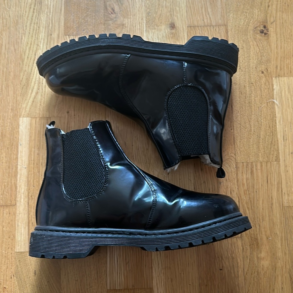 Black Fur Lined Forever 21 Boots